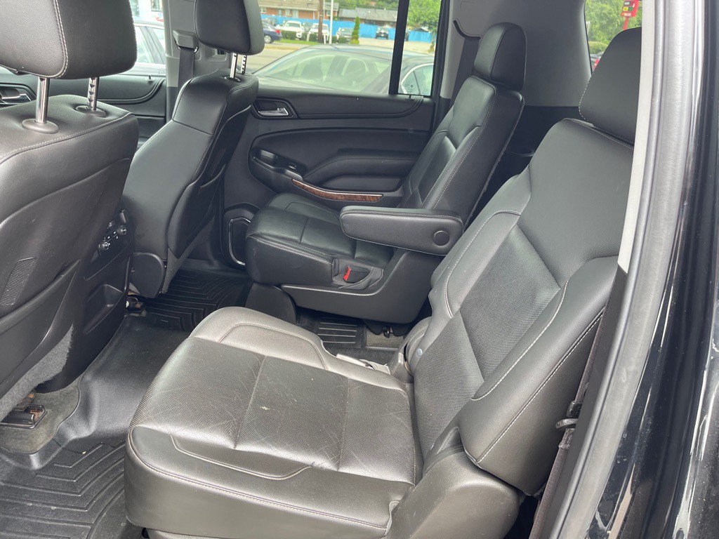 2015 Chevrolet Suburban Image 15