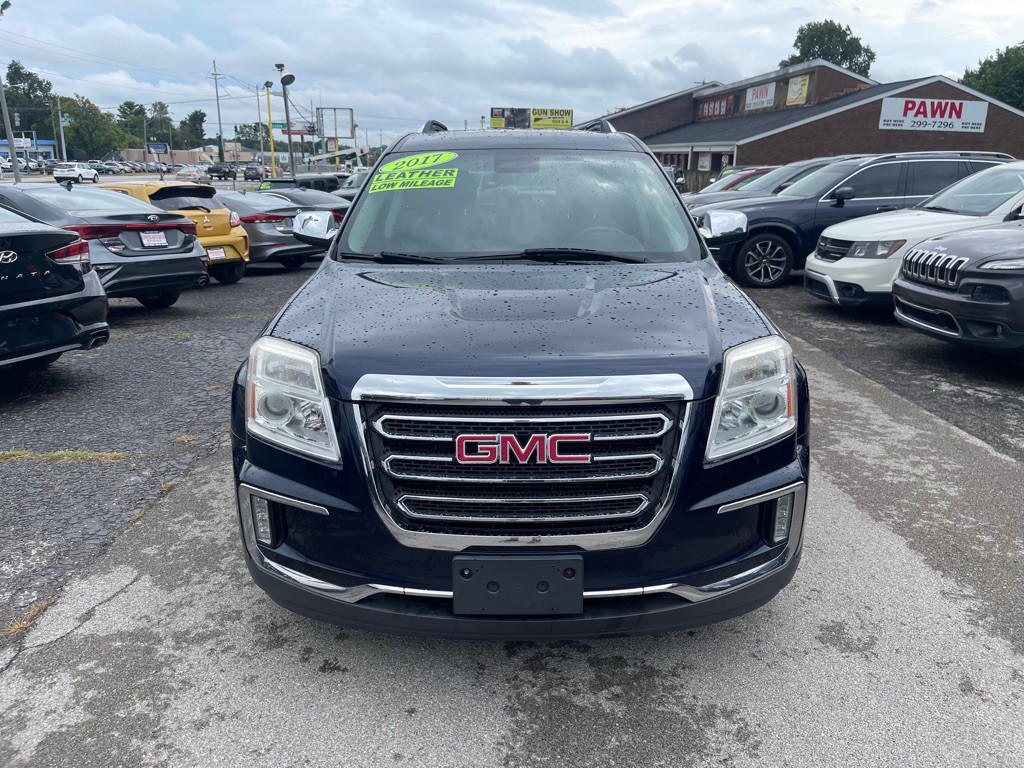 2017 GMC Terrain Image 2