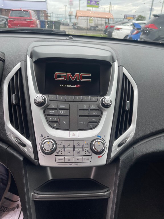 2017 GMC Terrain Image 12