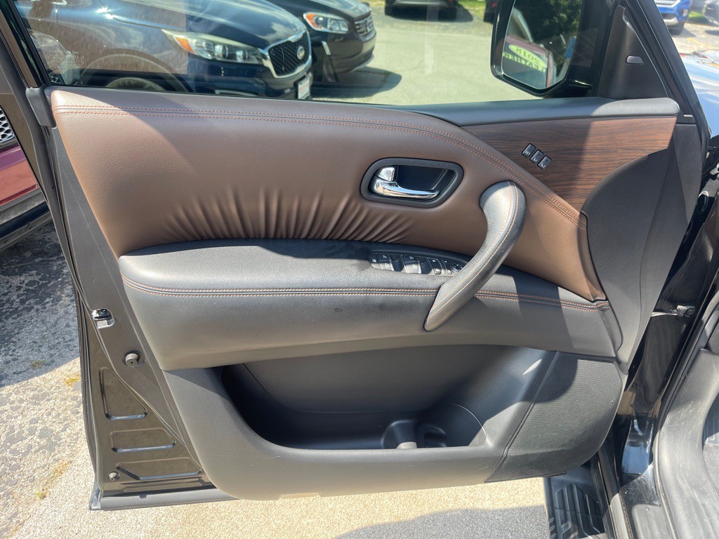 2018 Nissan Armada Image 9