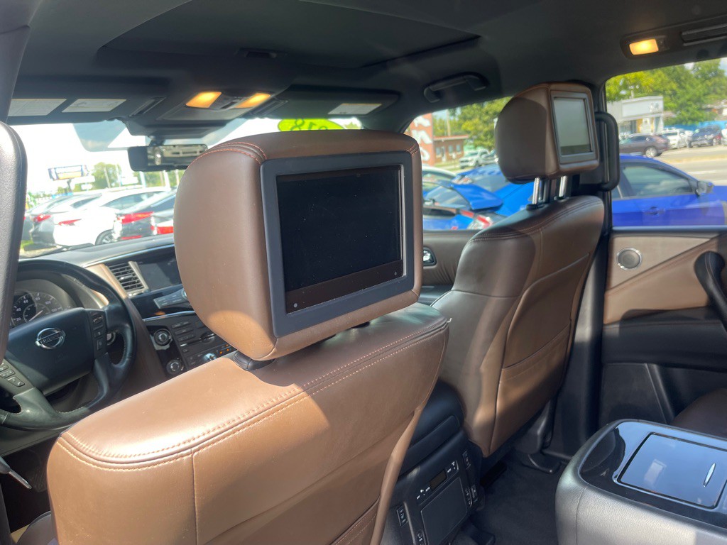 2018 Nissan Armada Image 17
