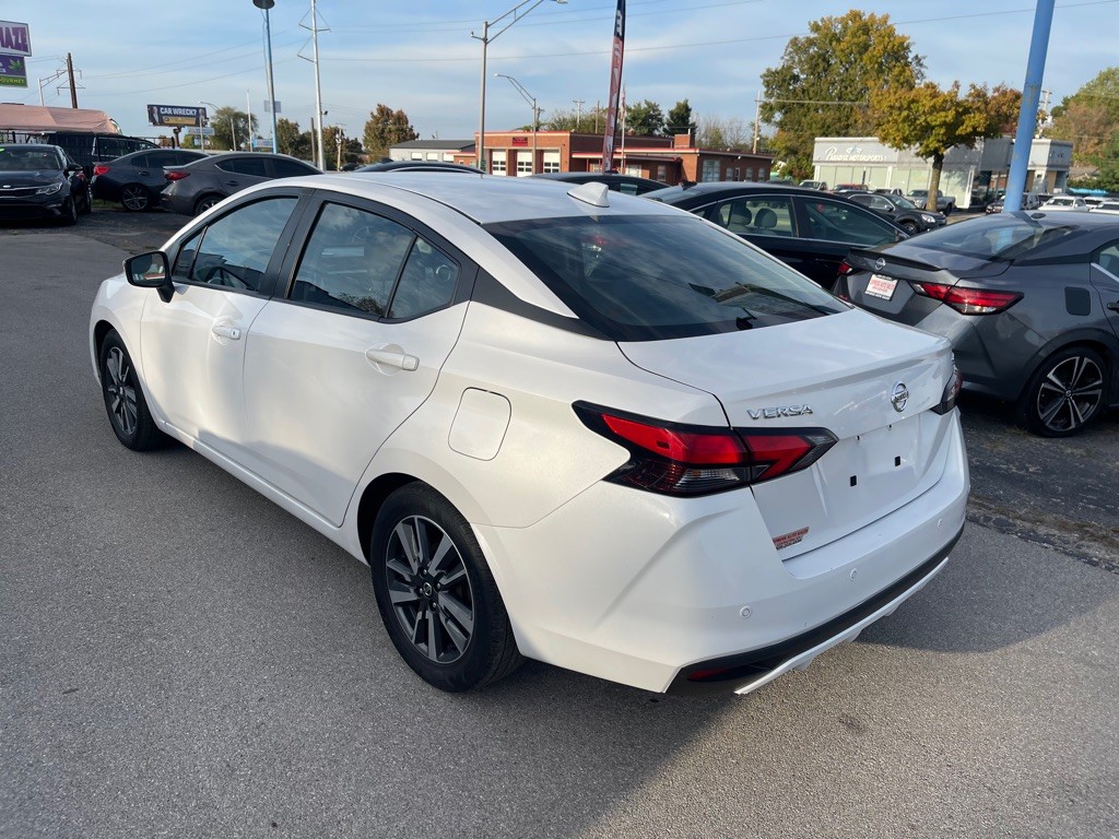 2021 Nissan Versa Image 6