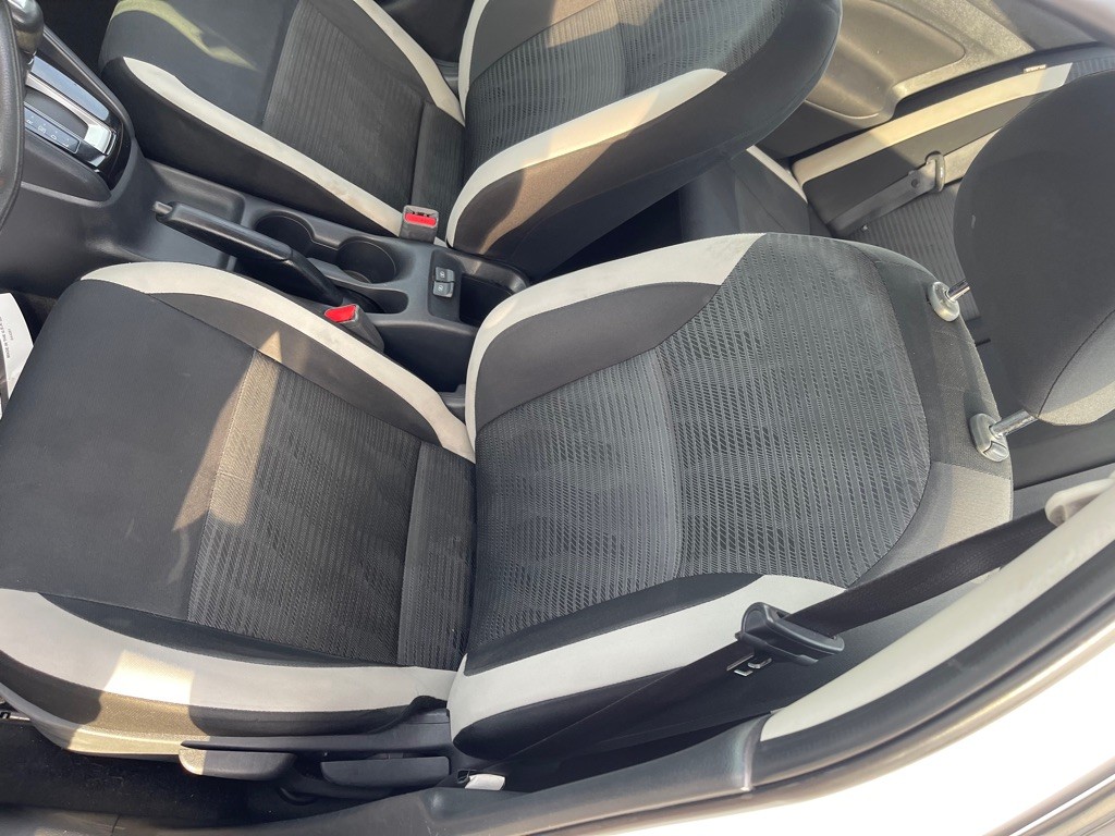 2021 Nissan Versa Image 10