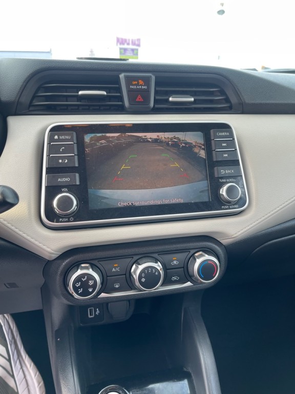 2021 Nissan Versa Image 13