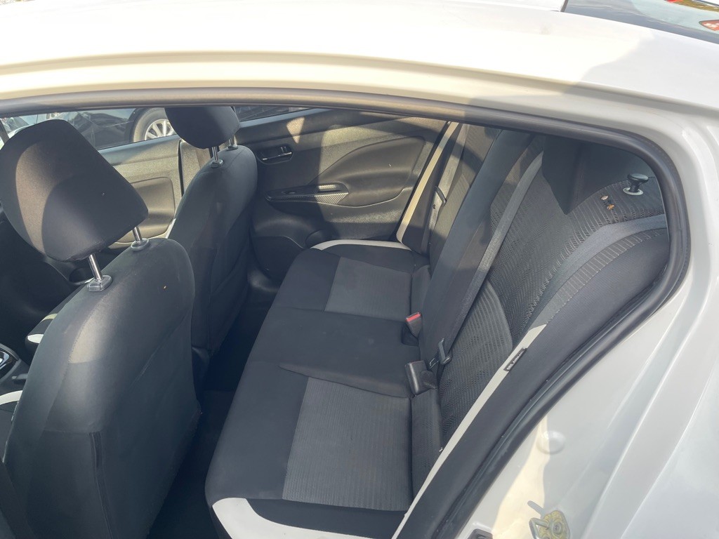 2021 Nissan Versa Image 14