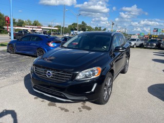 Image for 2017 Volvo XC60 T6 DYNAMIC ID: 7629422
