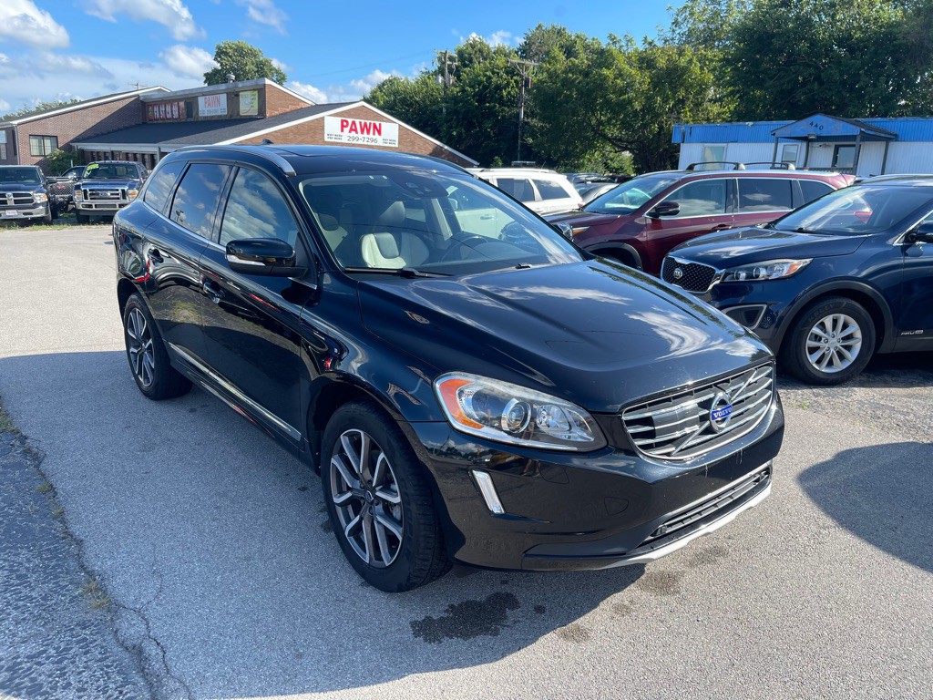 2017 Volvo XC60 Image 3