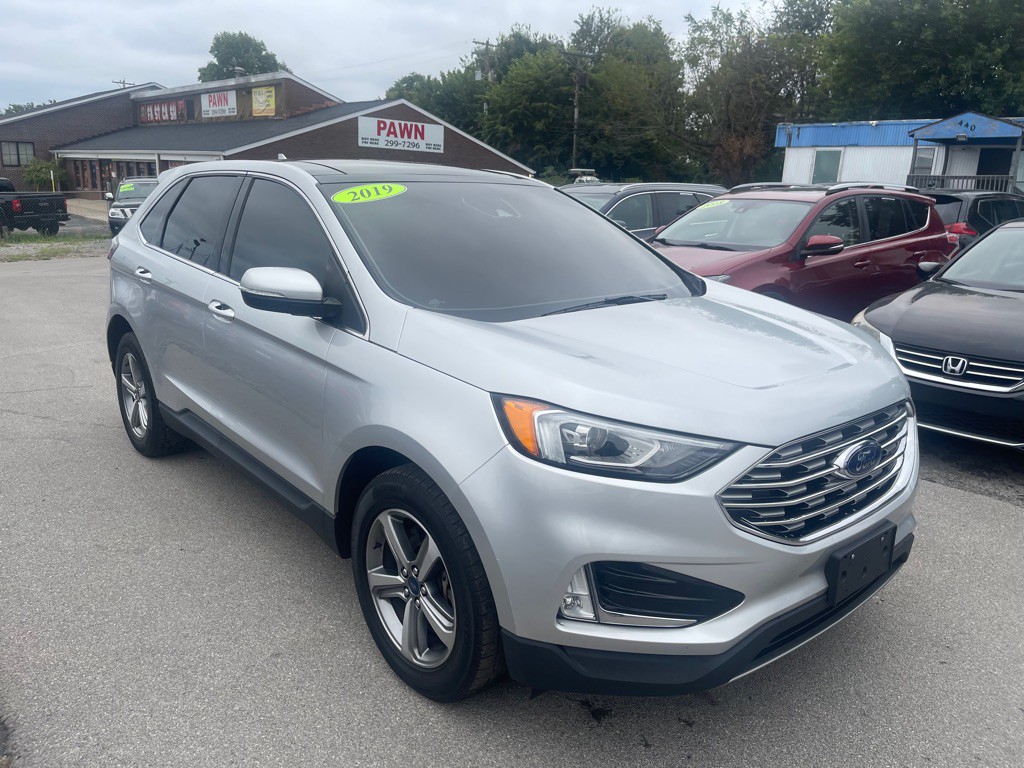 2019 Ford Edge Image 3