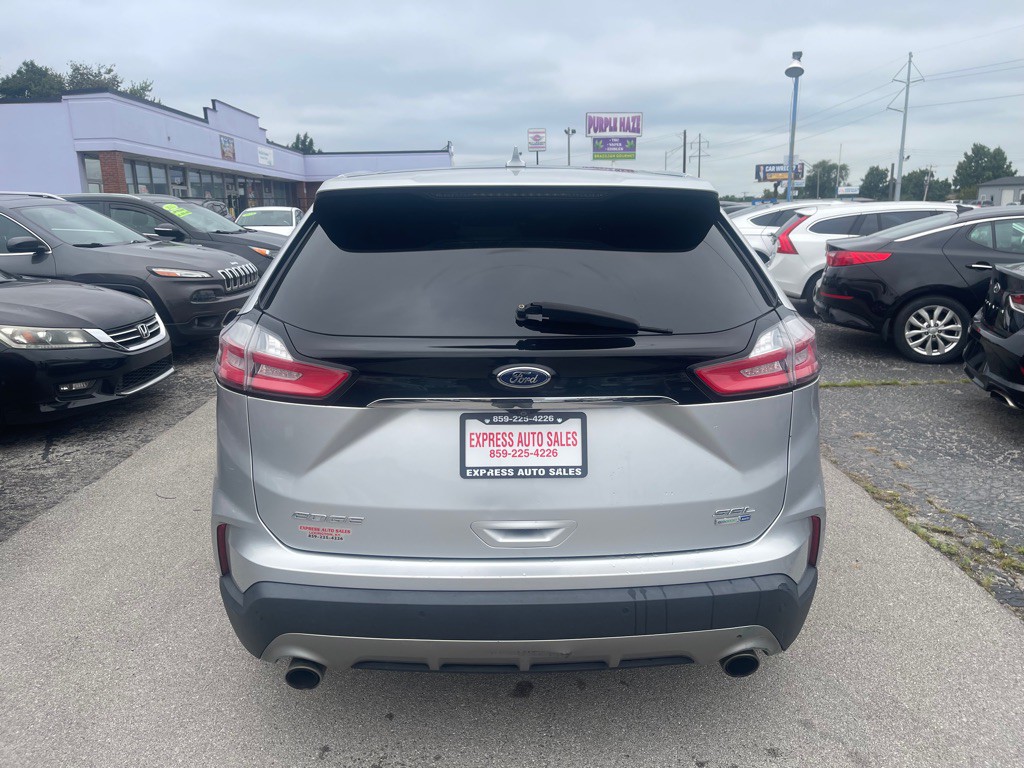 2019 Ford Edge Image 5