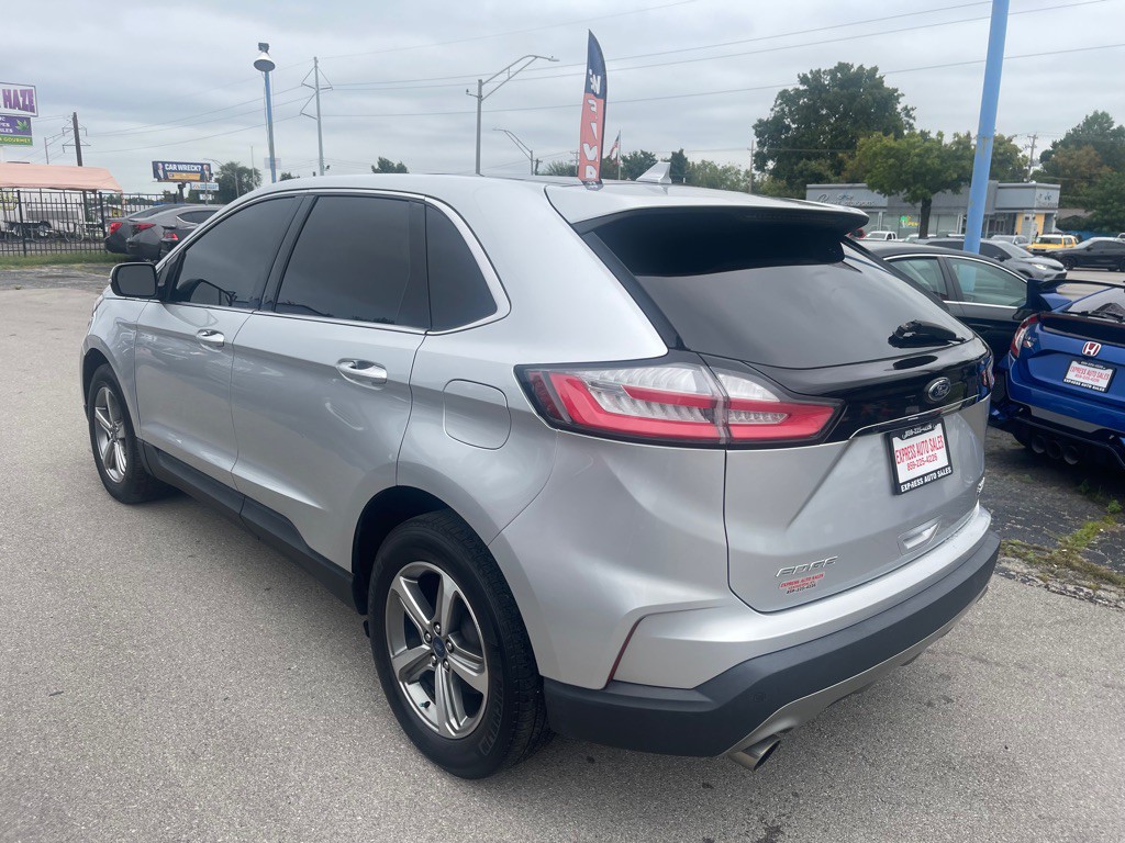 2019 Ford Edge Image 6