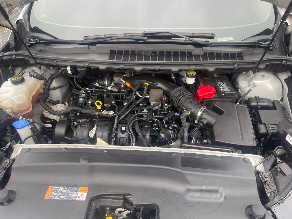 2019 Ford Edge Image 17