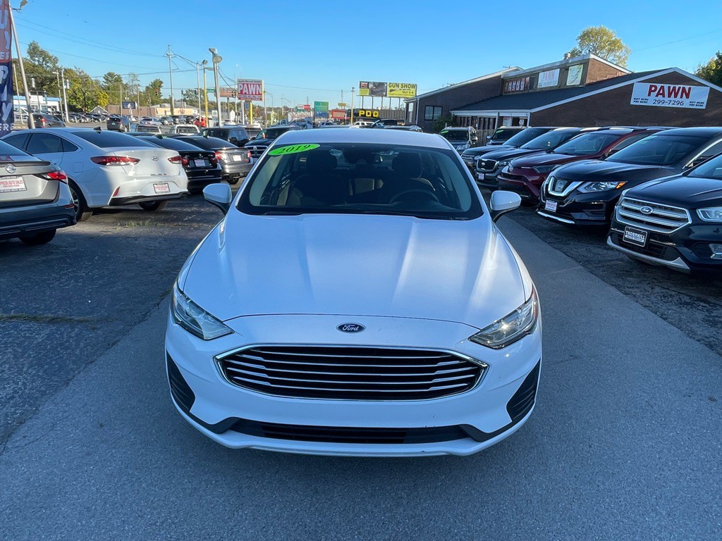 2019 Ford Fusion Image 2