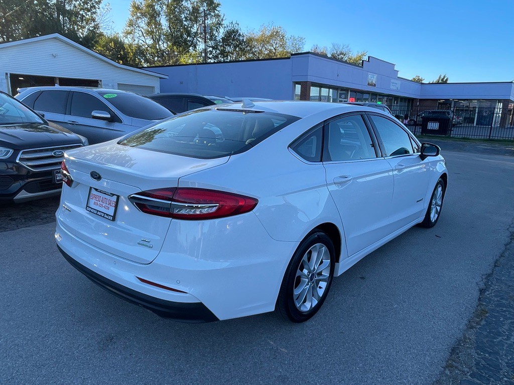 2019 Ford Fusion Image 4