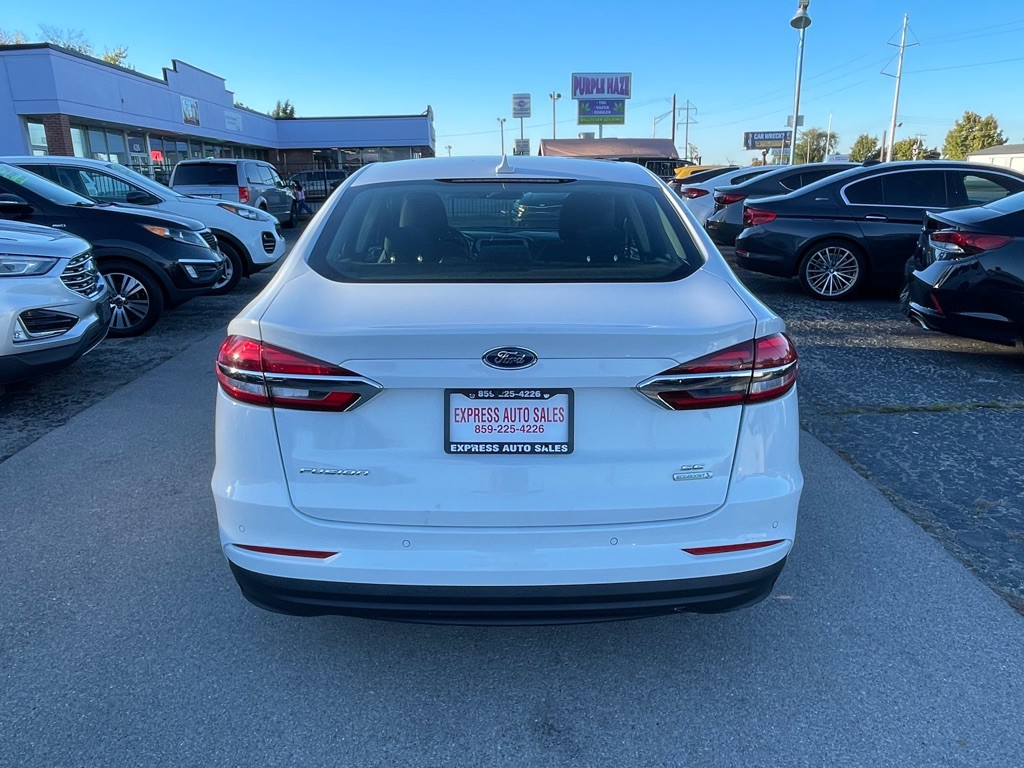 2019 Ford Fusion Image 5