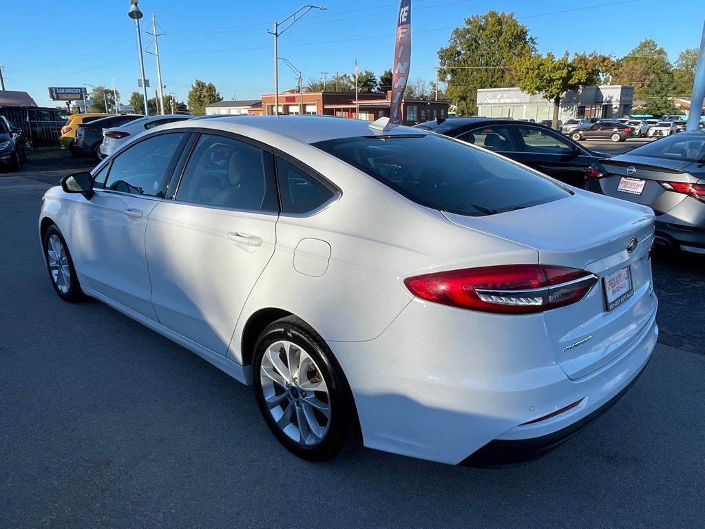 2019 Ford Fusion Image 6
