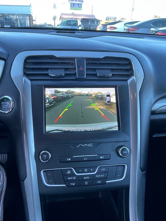 2019 Ford Fusion Image 12