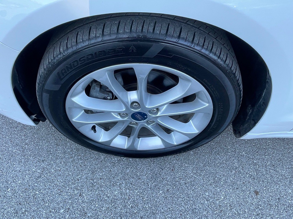 2019 Ford Fusion Image 16
