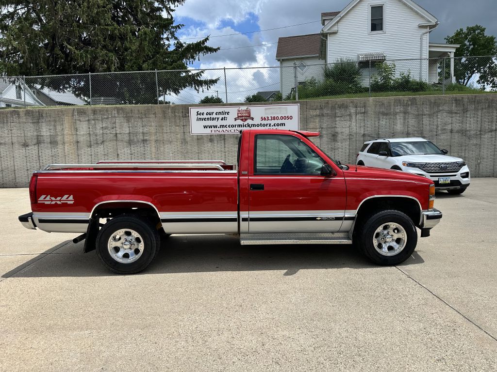 1995 Chevrolet C/K Image 1