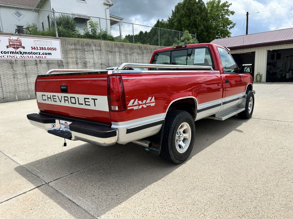 1995 Chevrolet C/K Image 2