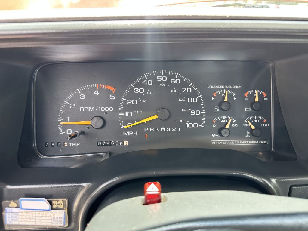 1995 Chevrolet C/K Image 11