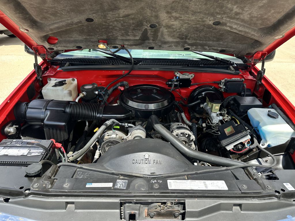 1995 Chevrolet C/K Image 15