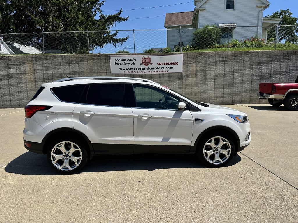 2019 Ford Escape Image 1