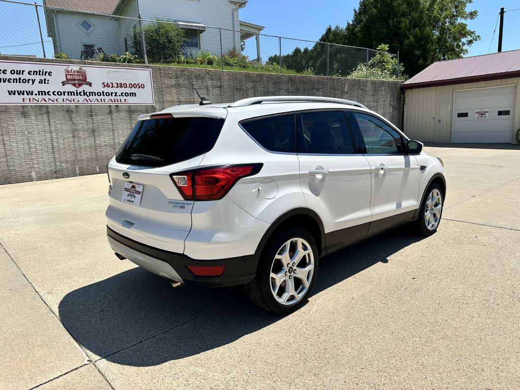 2019 Ford Escape Image 2