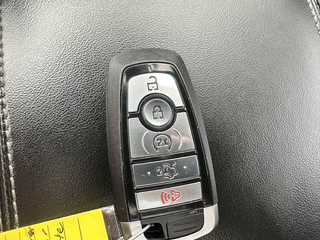 2021 Ford Explorer Image 21