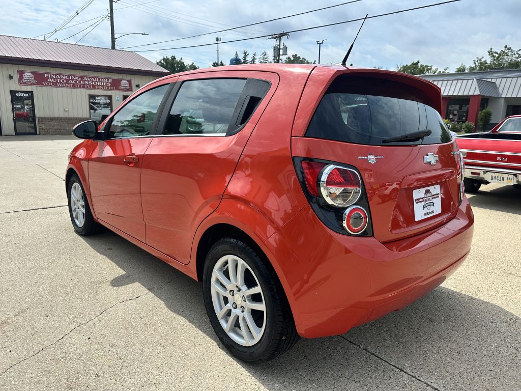 2012 Chevrolet Sonic Image 4