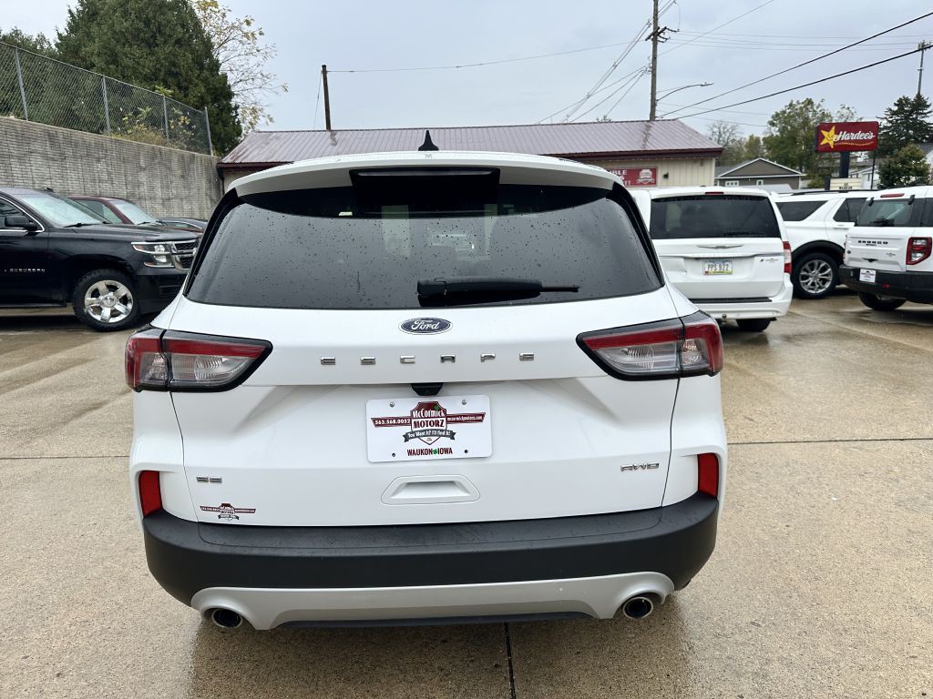 2022 Ford Escape Image 3