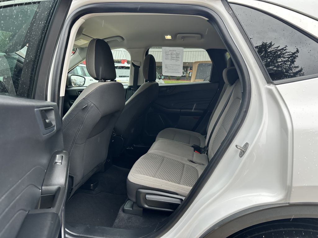 2022 Ford Escape Image 10