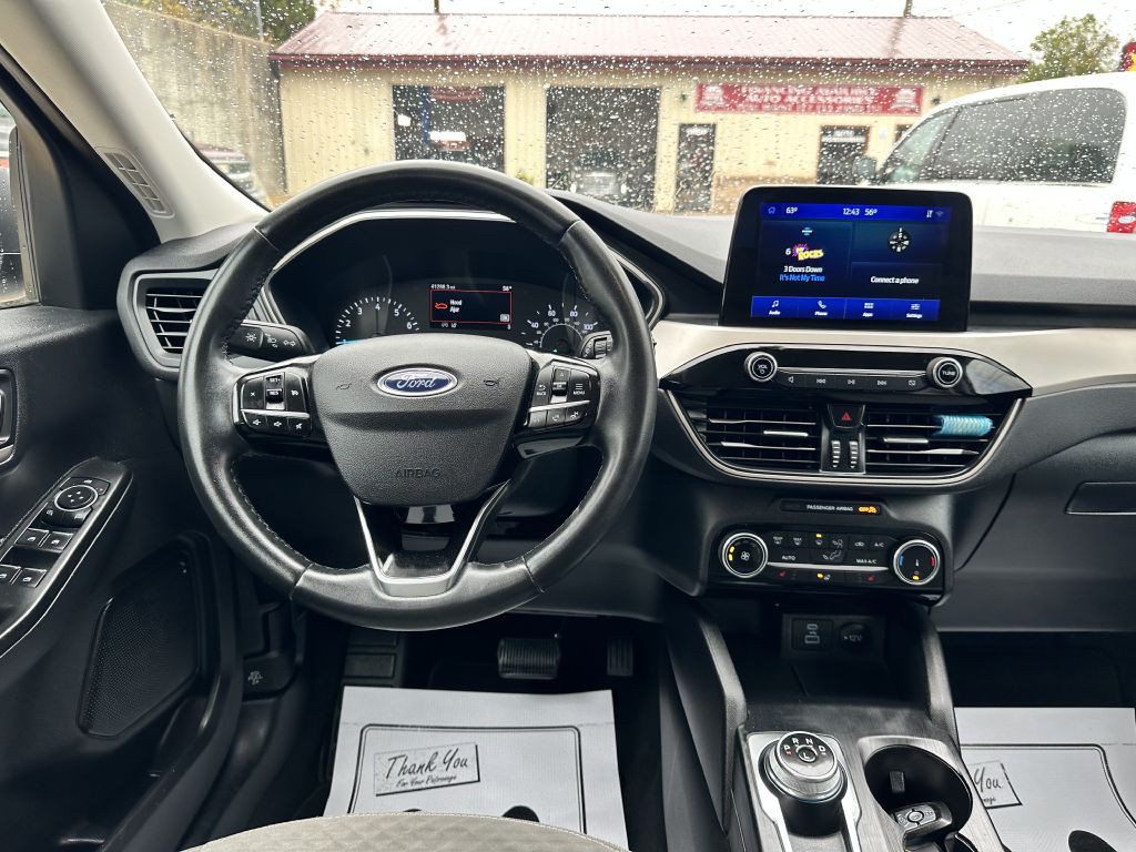 2022 Ford Escape Image 11