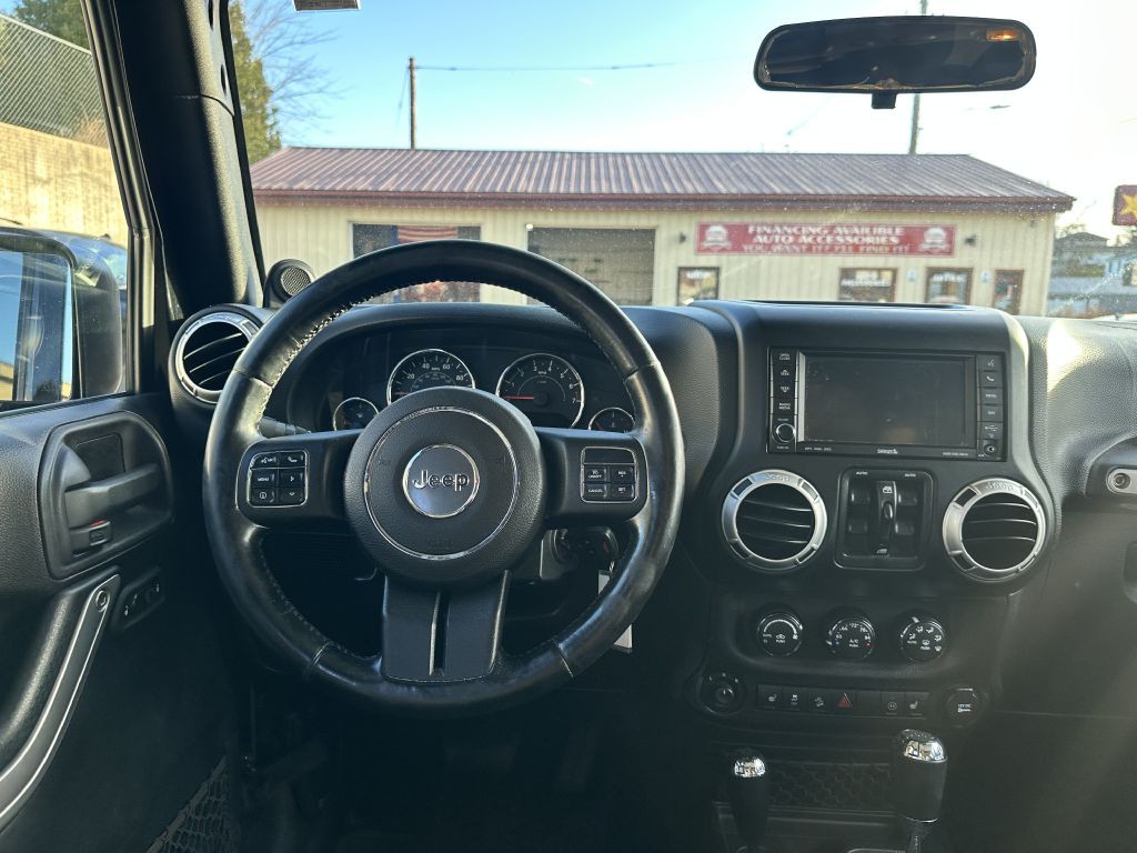 2012 Jeep Wrangler Unlimited Image 11