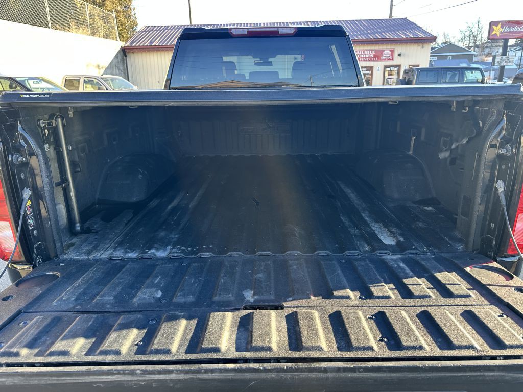2023 GMC Sierra Image 12
