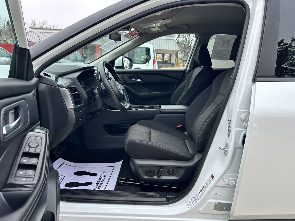 2024 Nissan Rogue Image 9