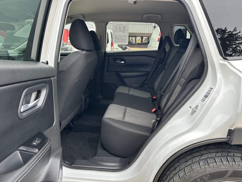 2024 Nissan Rogue Image 10
