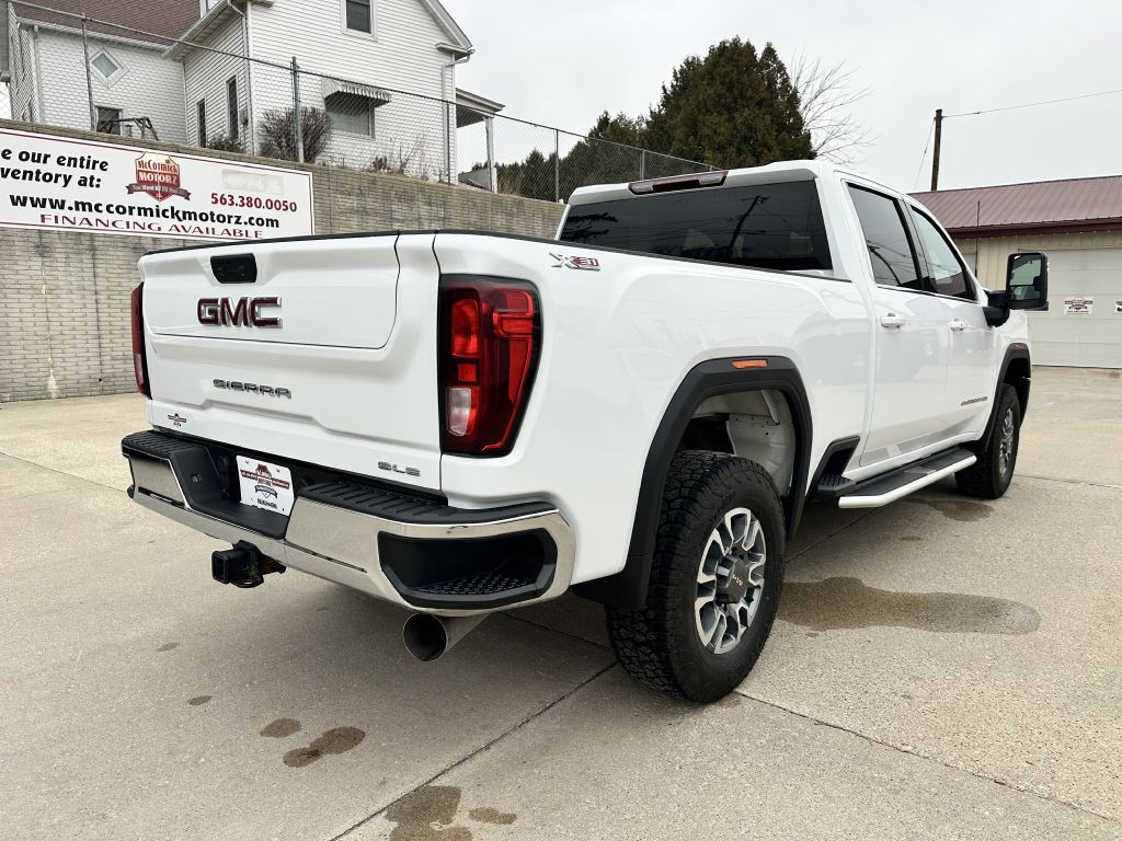 2024 GMC Sierra Image 2