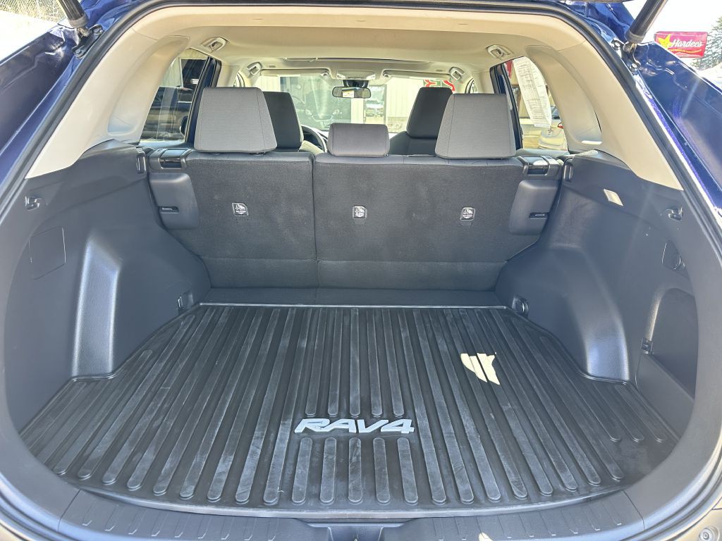 2023 Toyota Rav4 Image 12