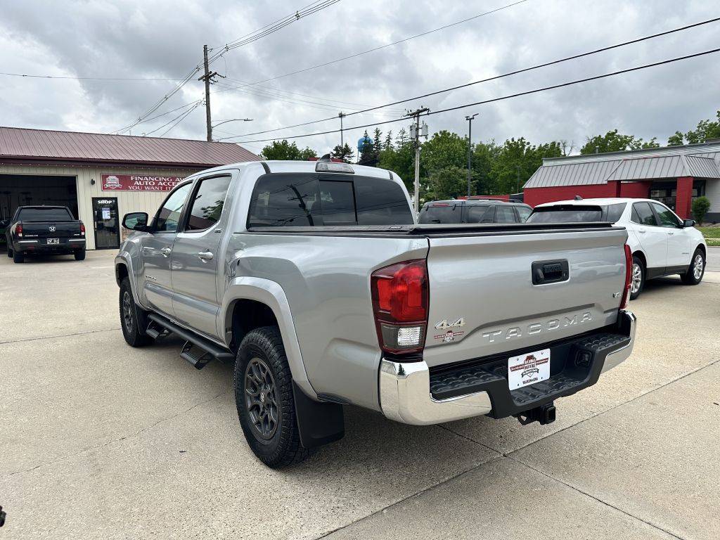 2018 Toyota Tacoma Image 4
