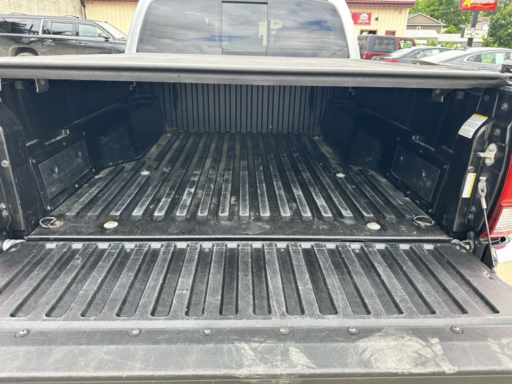 2018 Toyota Tacoma Image 12