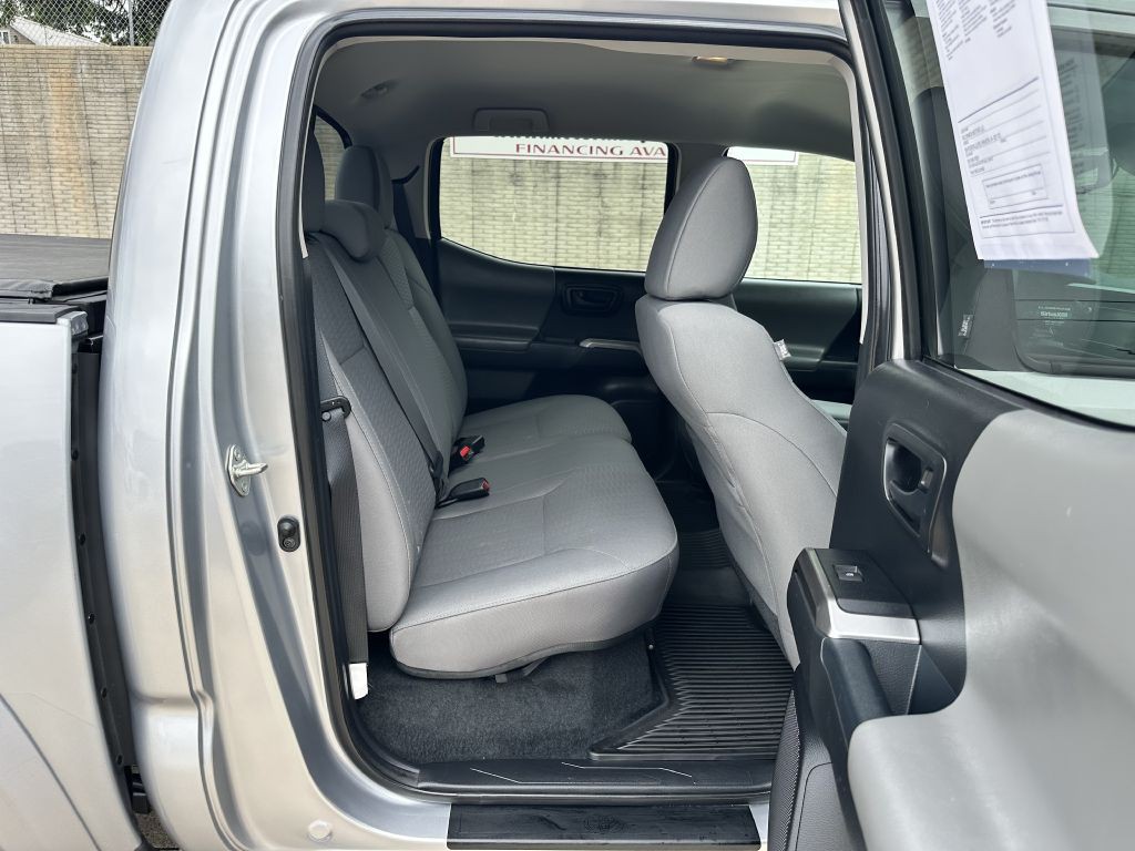 2018 Toyota Tacoma Image 13