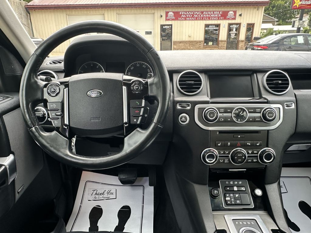 2016 Land Rover LR4 Image 12