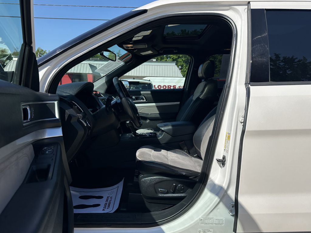 2017 Ford Explorer Image 5
