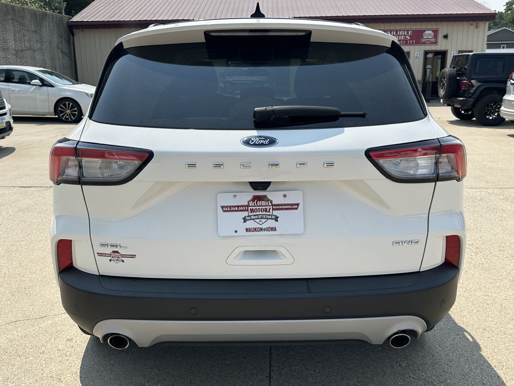 2021 Ford Escape Image 3