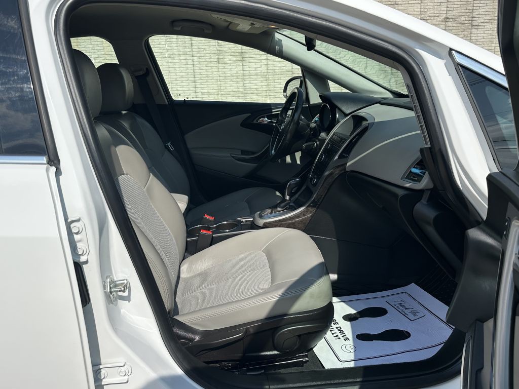 2017 Buick Verano Image 14