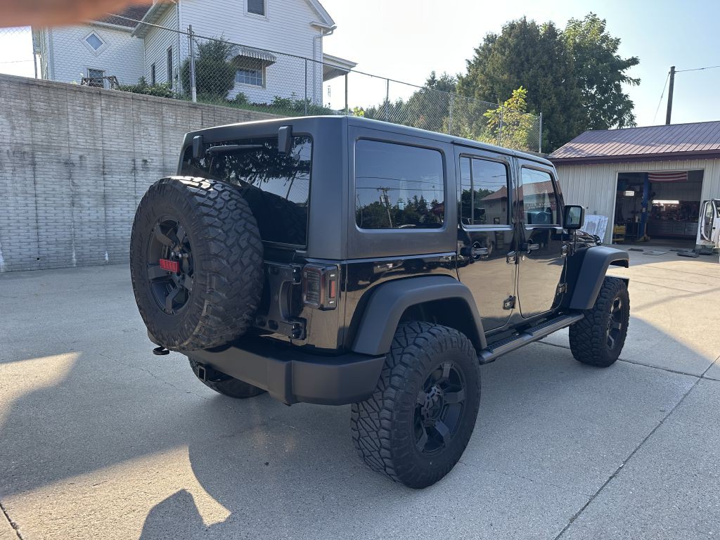 2014 Jeep Wrangler Unlimited Image 2