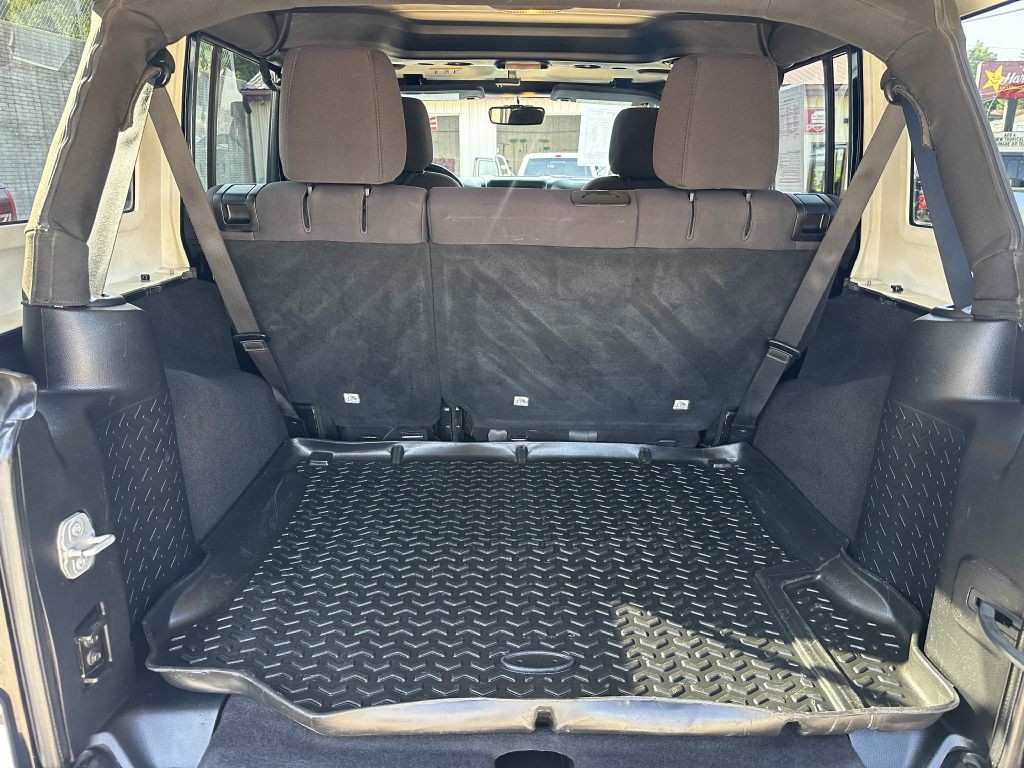 2014 Jeep Wrangler Unlimited Image 12