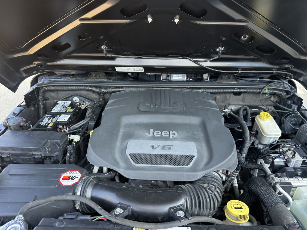 2014 Jeep Wrangler Unlimited Image 16