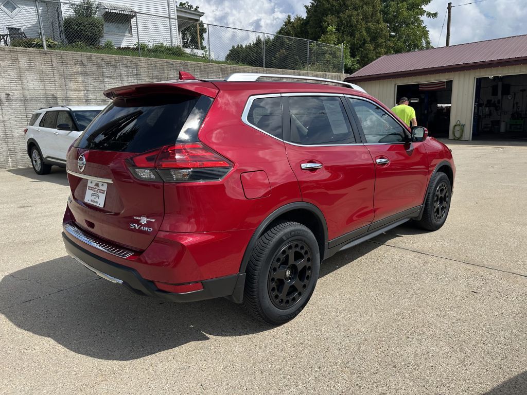 2017 Nissan Rogue Image 2