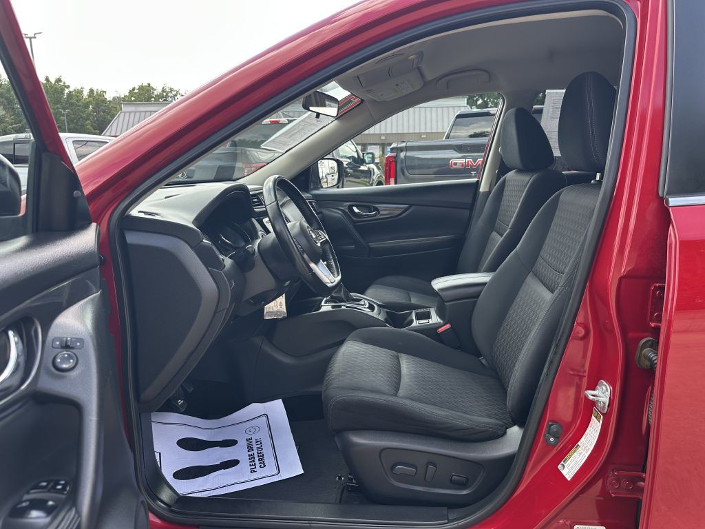 2017 Nissan Rogue Image 9